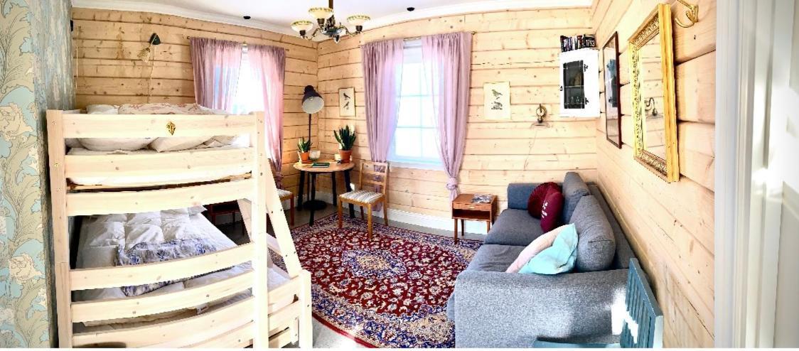 Scenic Small Guesthouse On Horse Farm By The Lake Froso Exterior foto